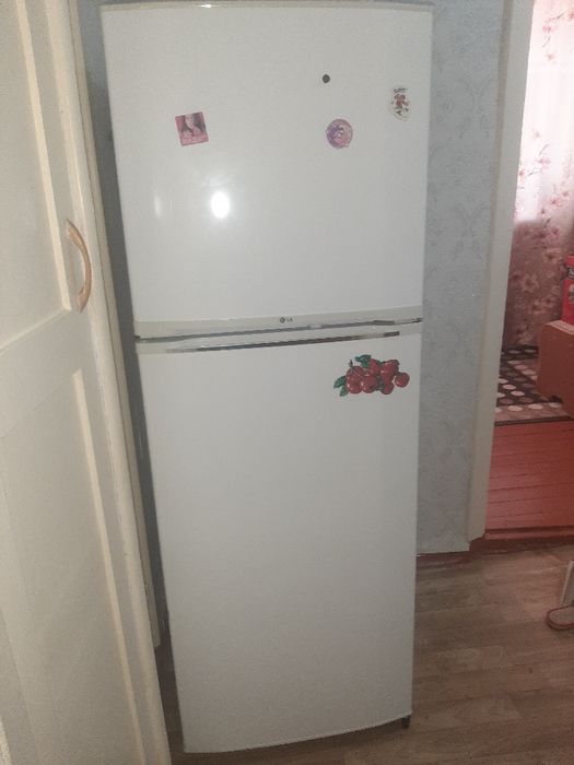 Продам Б/у холодильник LG