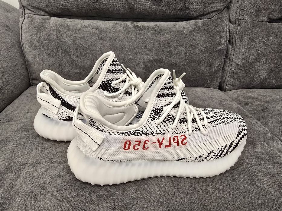 Adidas yezzi nr 41-45 preț 350 lei