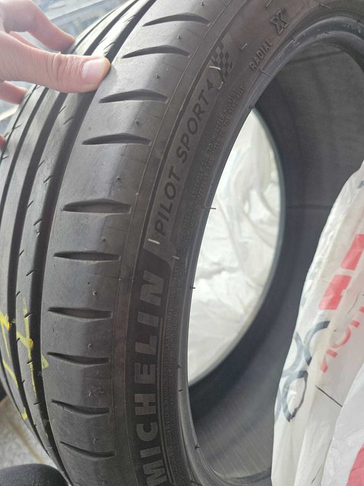 Michelin PS4 215/40 r18