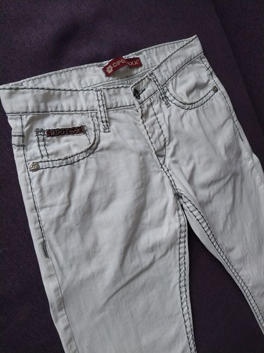 продам джинсы в отличном состоянии