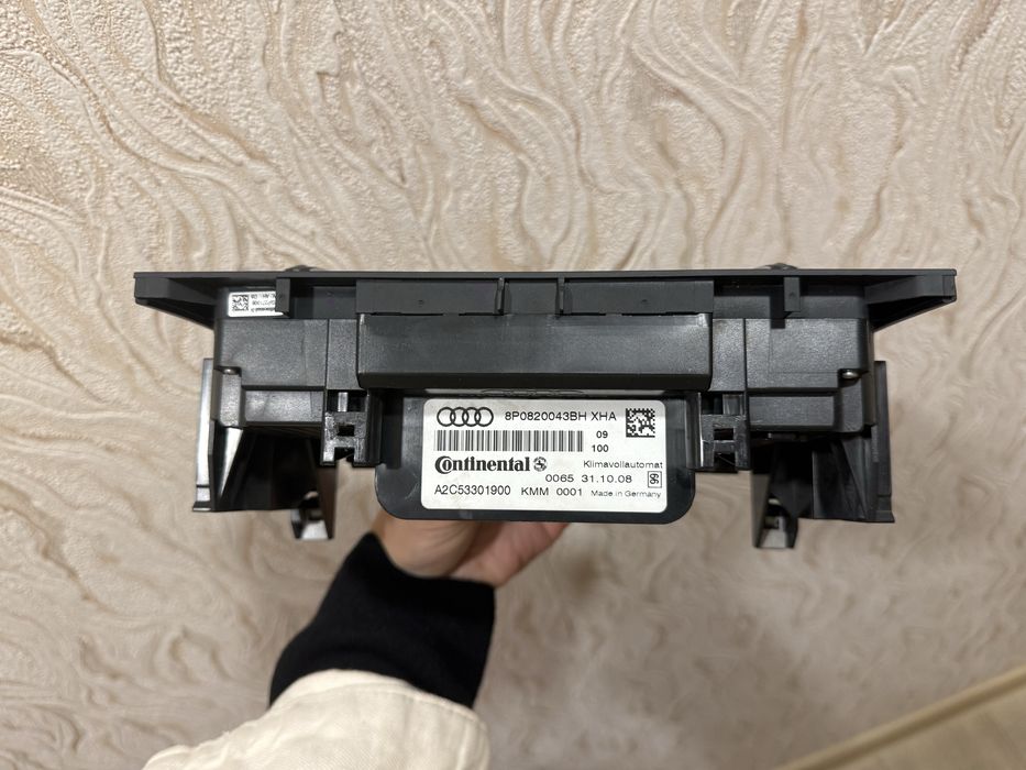 Панел за климатроник Audi A3 8P