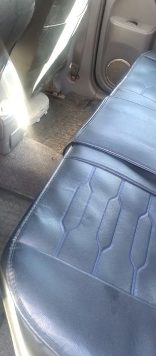 Тойота РАФ 4- джип