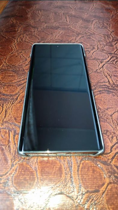 Продам TECNO CAMON 40 pro