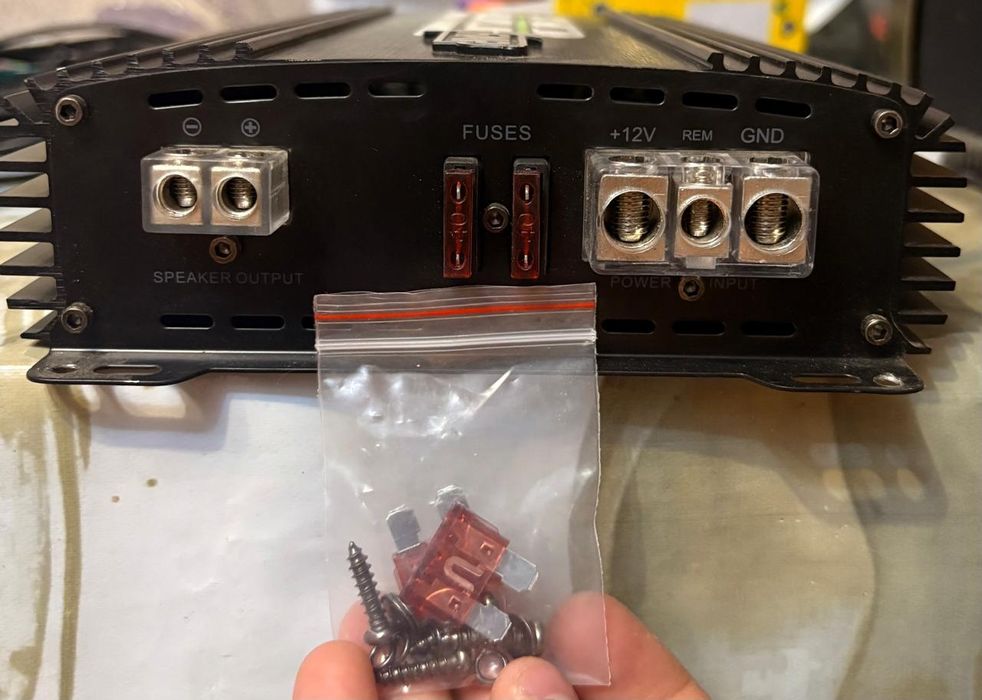 Усилитель AMP MASS 1.1000 торг