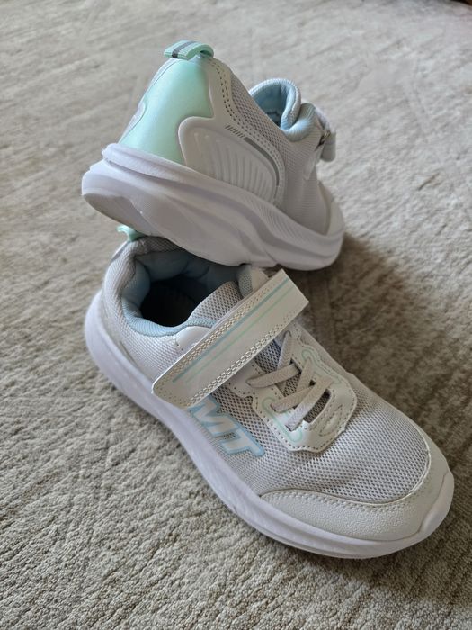 Кроссовки Jomoto 34.5