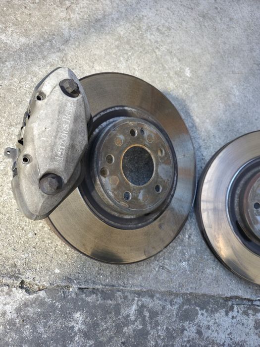 Sport edition предна спирачна система 330mm BREMBO