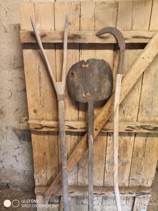 Старинни селски инструменти и вещи