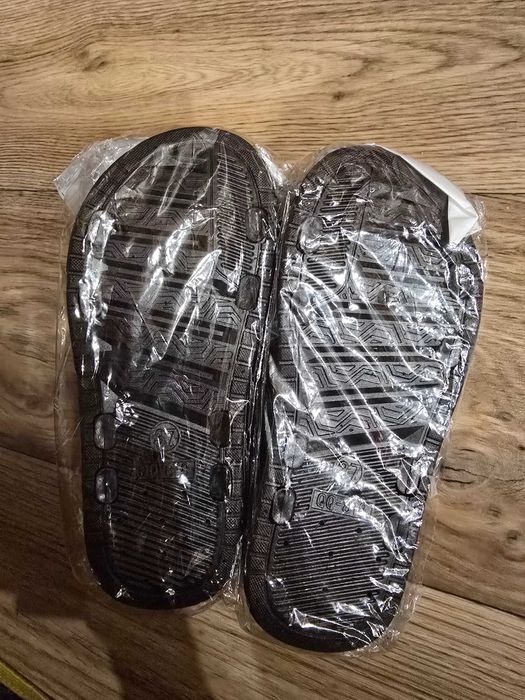 Продам сандали детские