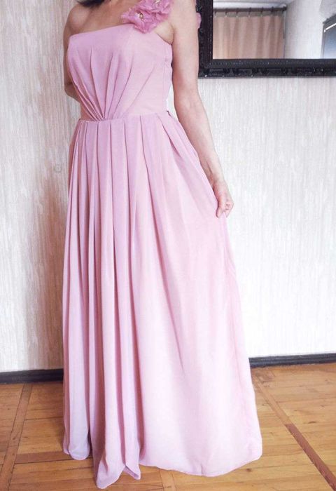 Вечернее платье для стройных девушек + обувь на каблуках + сумочка