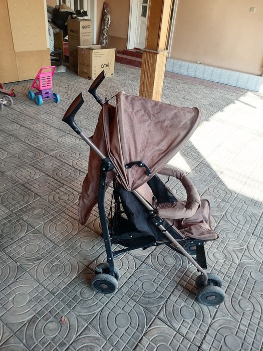 Болалар каляскаси сотилади