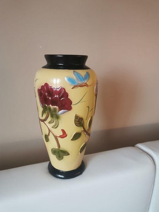 Рисувана керамична ваза