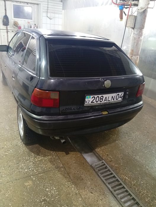 Опель астра продаю