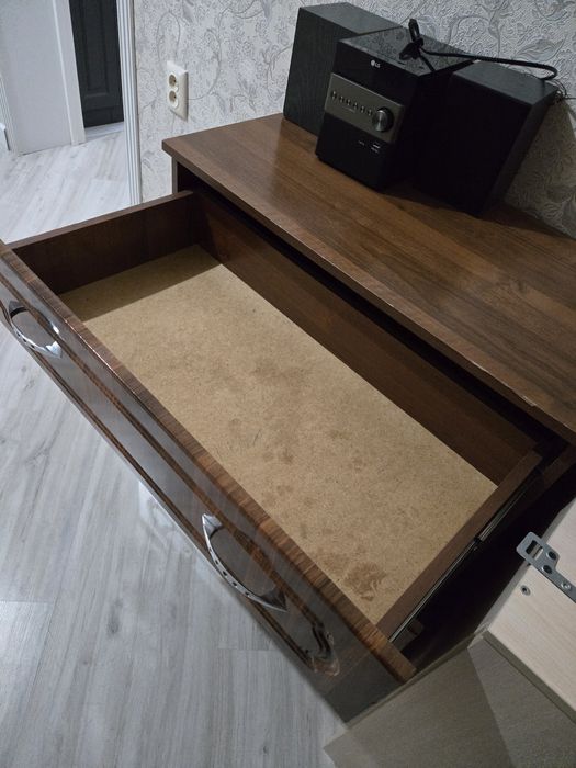 Мебель тумбочка шкаф