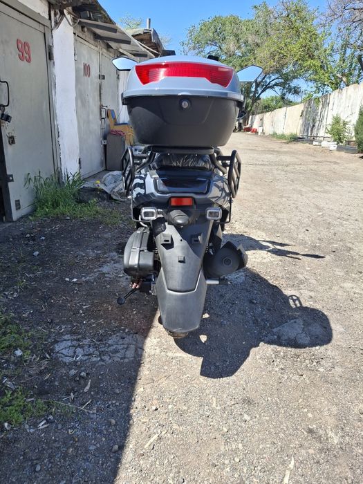 Скутр бензиновый