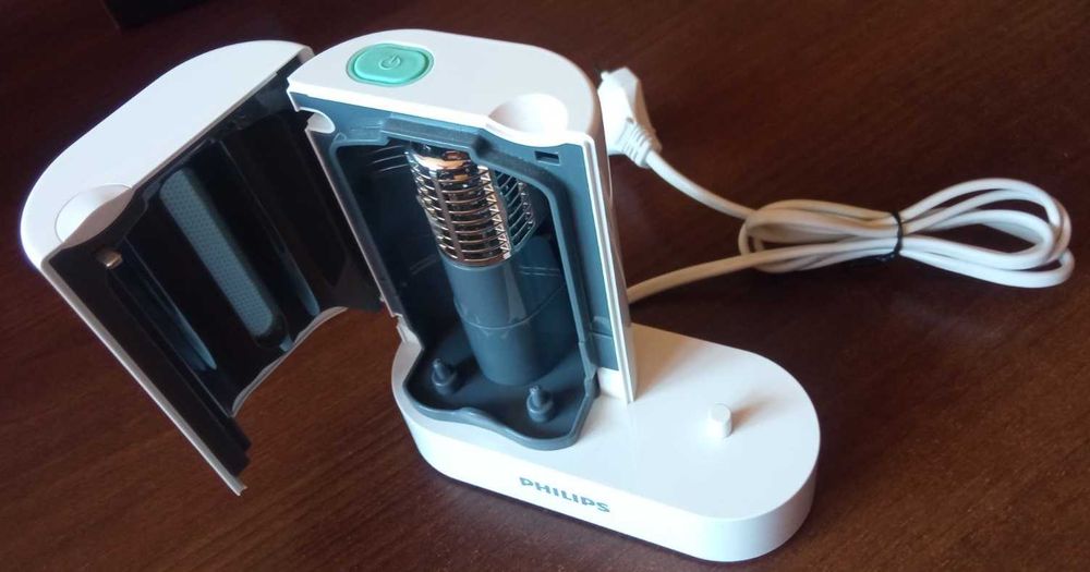 Зарядно за Philips Sonicare и лампа за дезинфекция