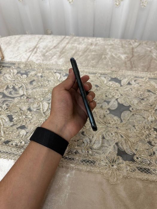 Iphone 11 pro yashil