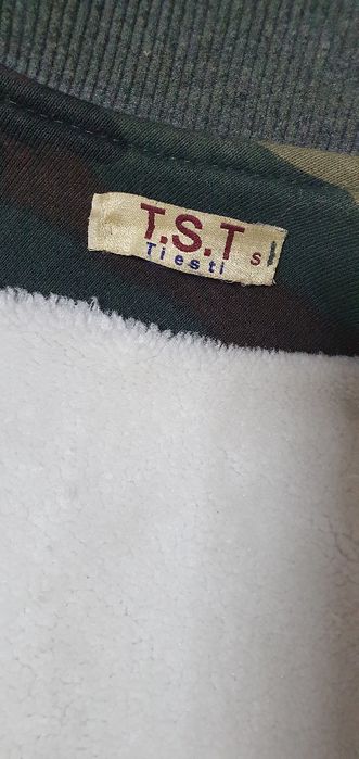 Утепленный бомбер куртка, олимпийка, ветровка