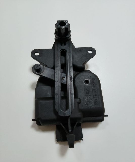 Motoras  Clapeta Aeroterma  6NN96395100 Volkswagen VW Bora prima gene