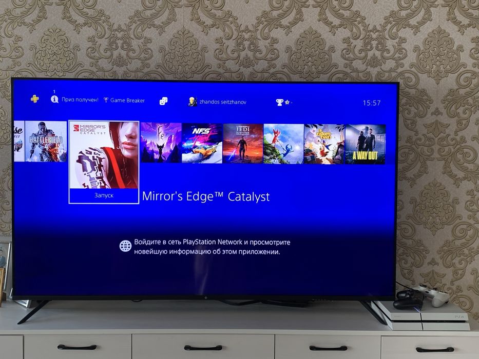 Продам ps4 500gb в отличном состоянии