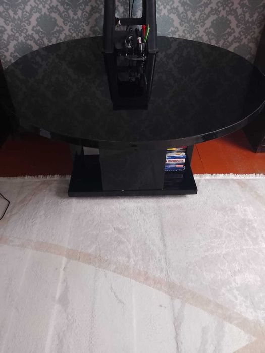 Продам стол со стульями