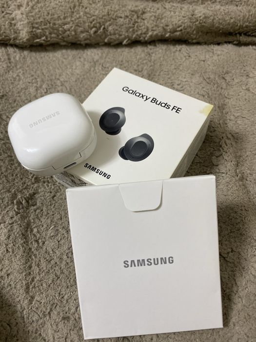 Наушники Samsung Galaxy Buds FE