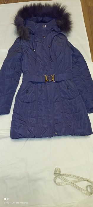 Зимняя куртка с капюшоном и ремнем