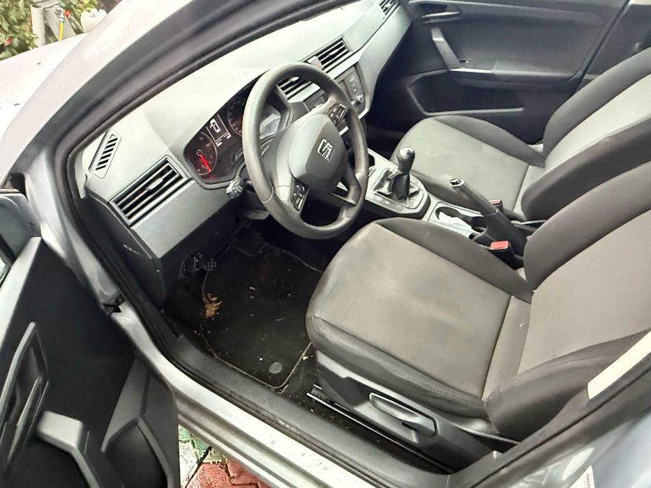 Vand SEAT IBIZA 2018 AVARIAT 1000 Benzina + CNG 94300KM