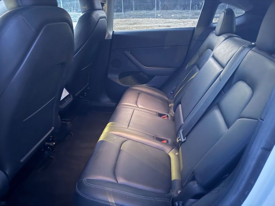 Tesla Model Y 2023, 84000km