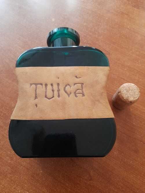 idee de cadou - sticla de tuica unicat