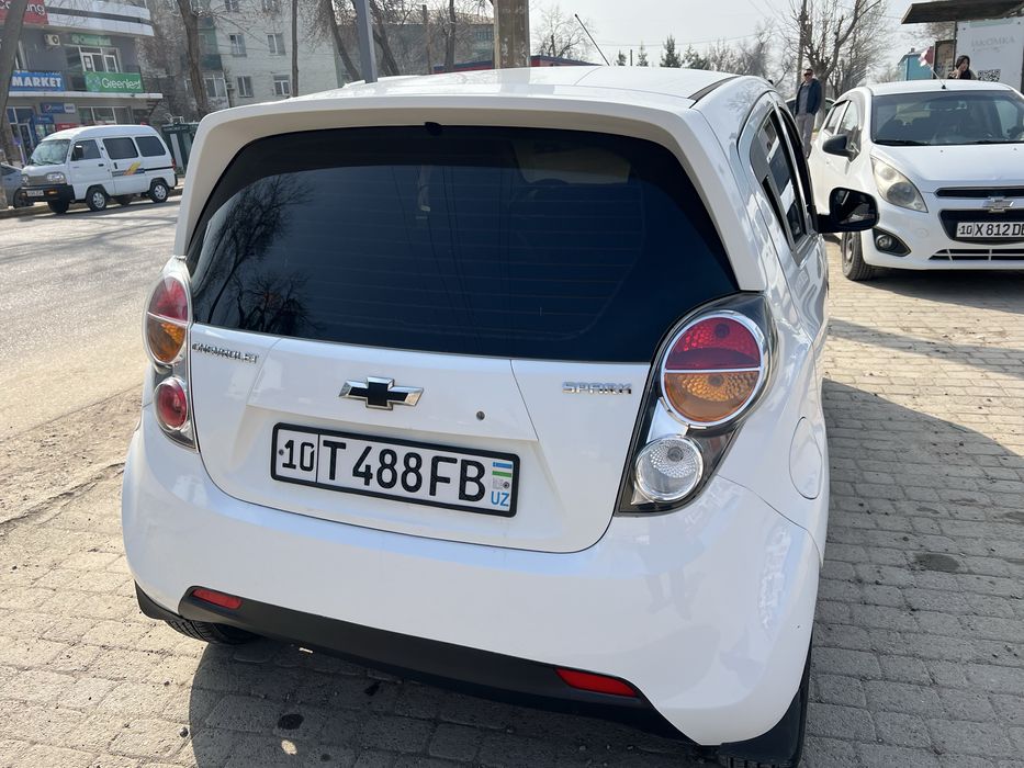 Chevrolet Spark 2010 — 3