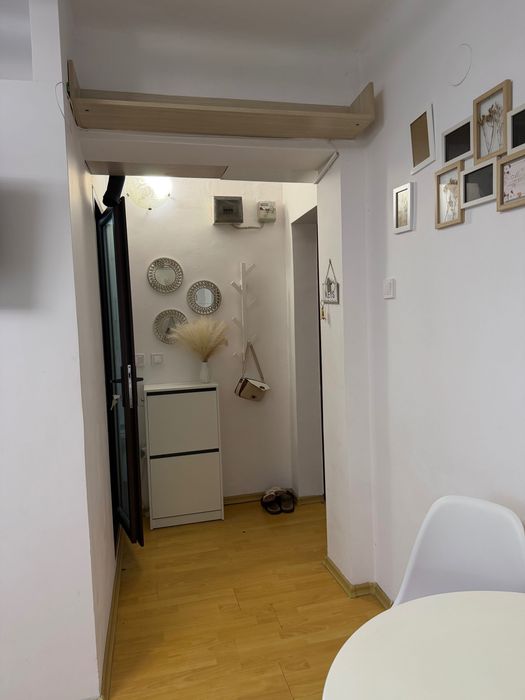 Închiriez garsoniera Pitesti
