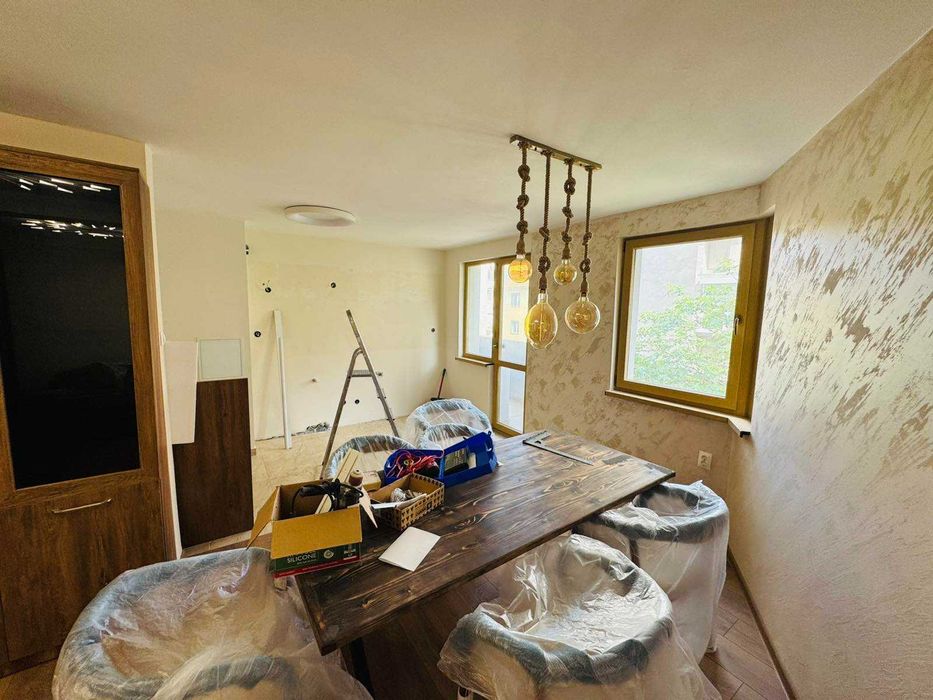 Продава се Тристаен апартамент в Бургас, Лазур - 120 кв.м за 2334 €/кв.м - Снимка #2