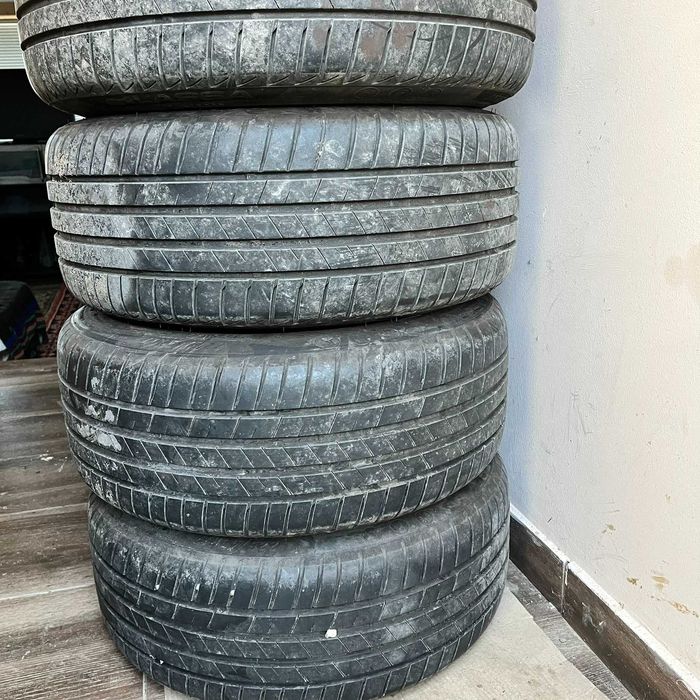 Гуми 225/45r17 с джанти 17 цола 5х100 ет35 8J