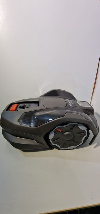 Husqvarna 410XE Nera robot gazon produs nou