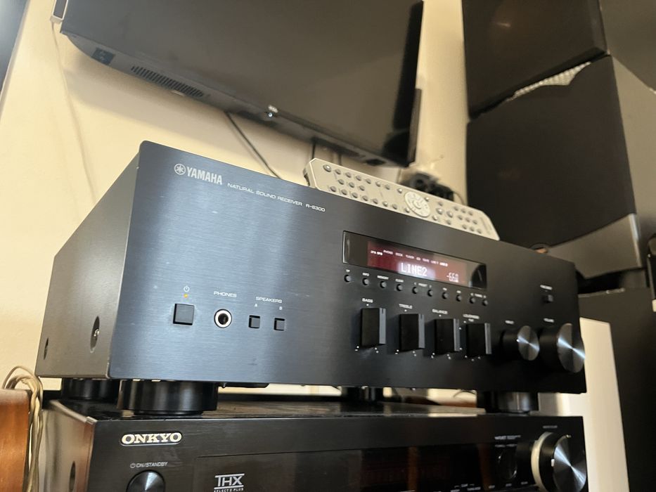 Aplituner Yamaha R-S300 4 stereo si iesire subwoofer