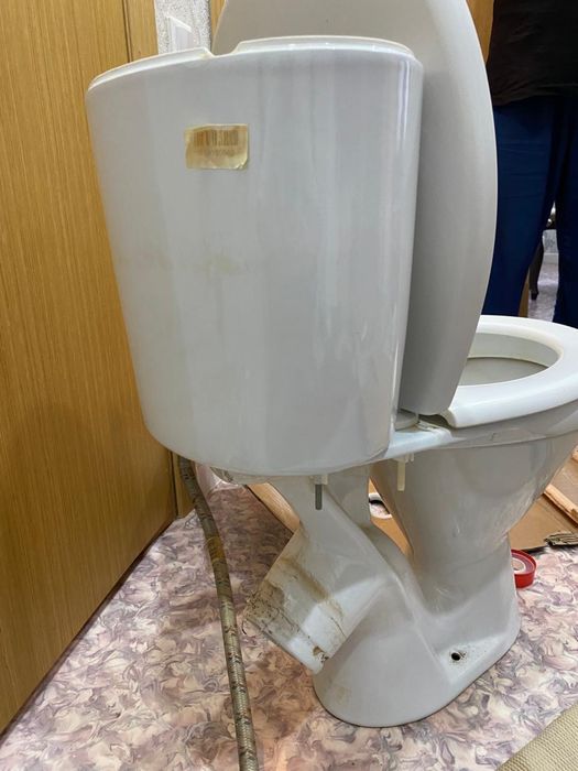 Продам унитаз б/у