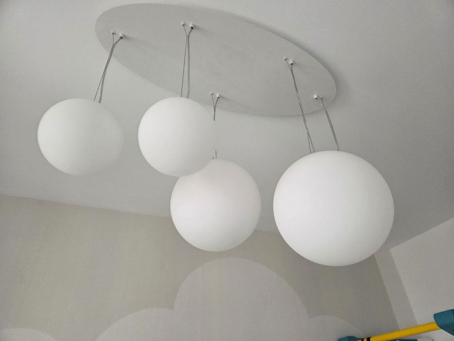 Lustra noua, alba cu globuri sticla, Maytoni Basic Form