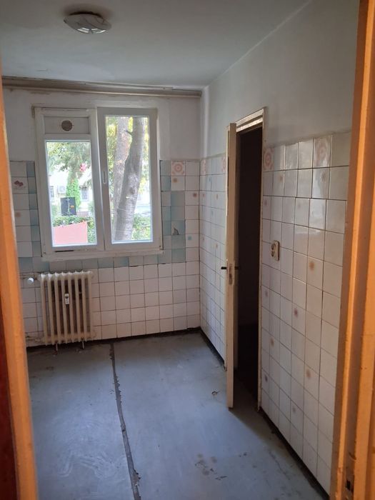 Ap 3 camere de vanzare