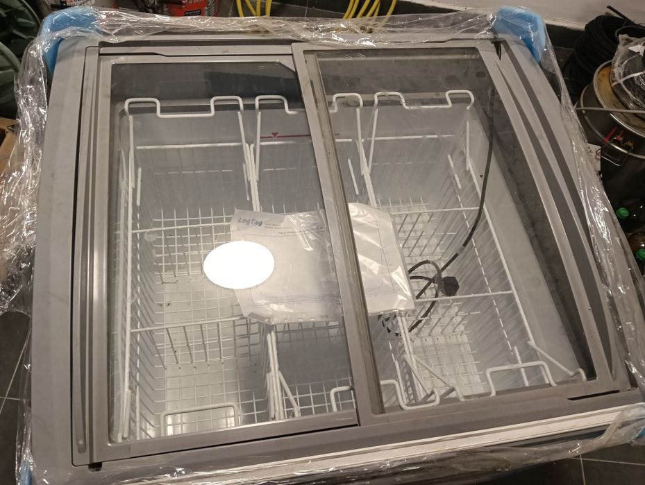 Lada frigorifica cu geam