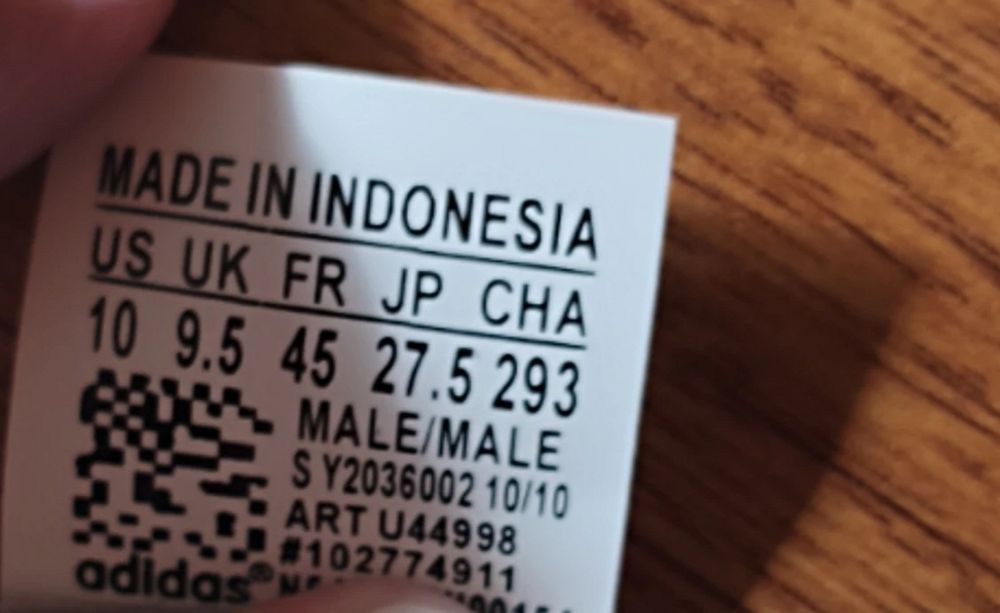 Продам кроссовки Adidas p-p45