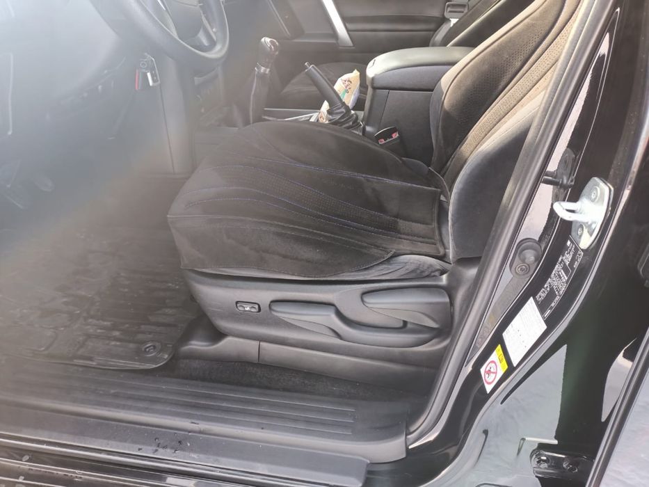 Тойота ланд крузер прадо