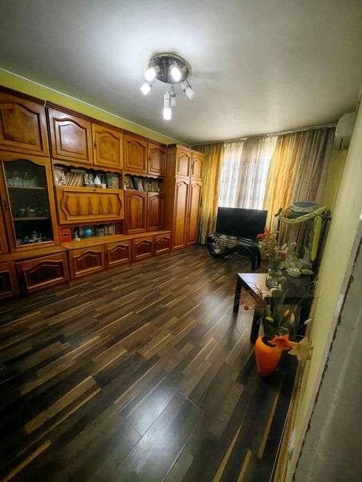 Vand apartament 2 camere --DIRECT PROPIETAR !!!