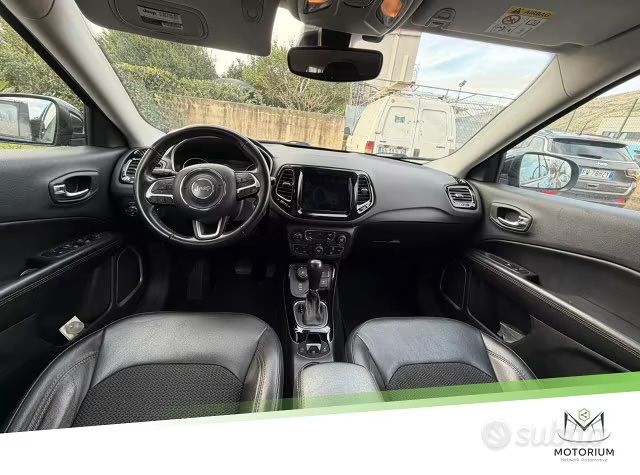 Jeep Compas 1.4i автоматик 4х4 2018год.