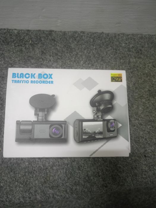 Vând camera de bord noua