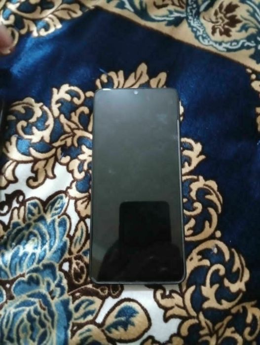 Arzon telefon qidirganla uchun