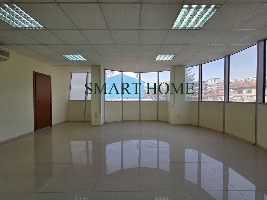 Продава се Офис в Велико Търново, Център - 57 кв.м за 793 €/кв.м - Снимка #1