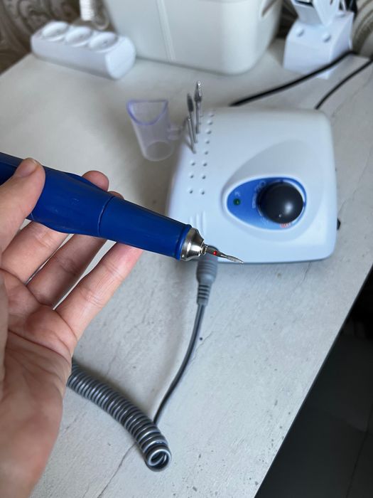 Машинка для маникюра STRONG 210