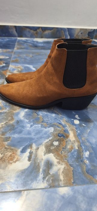 Ghete impermeabile/nu aluneca/piele naturala Gabor/mar. 39/45 lei