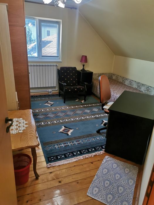 Cameră la casă, zona TgCucu,