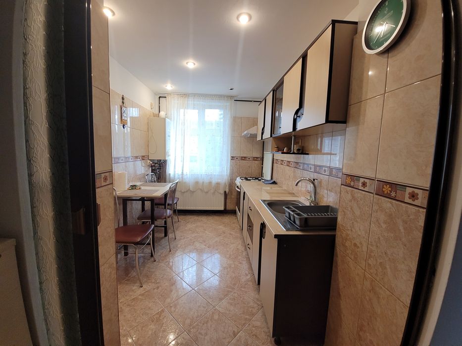 Apartament 2 camere semicentral de inchiriat